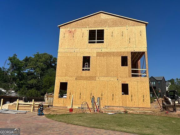 3rd image of 2700 Mackintosh Ct #35