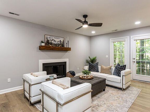 4th image of 103 Summerlin Dr
