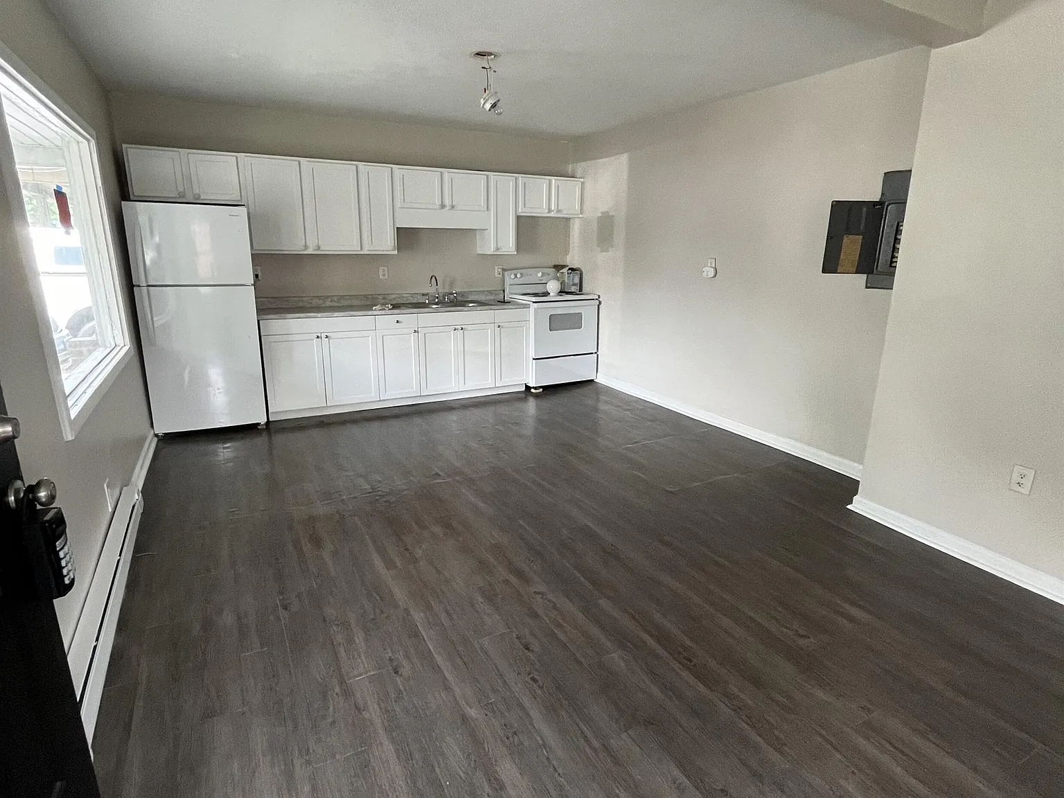 2408 Brown Street — Photo 1