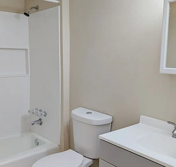 399 Marshall Ct NW #2 — Photo 7