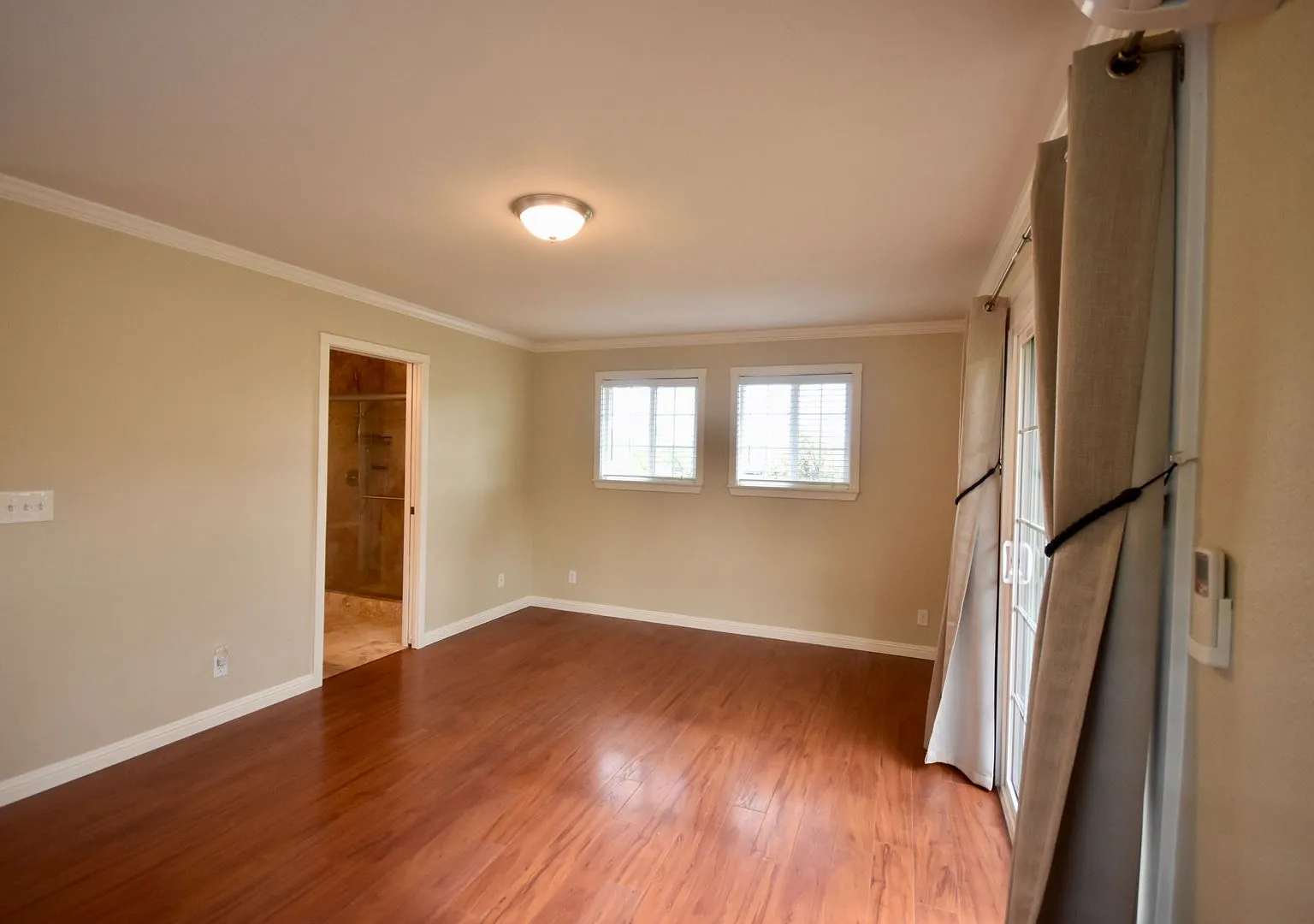 Large Kailua Studio - Utilities Included. $2300/mo — Photo 4