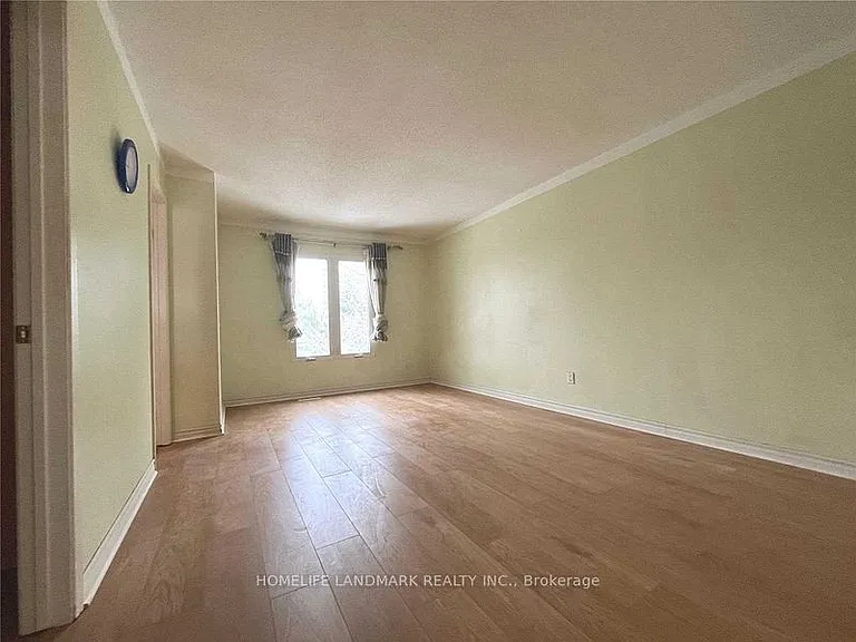 26 Joanna Cres — Photo 11