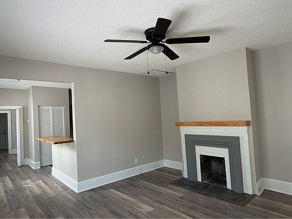 3rd image of 800 Wells Ave SE Unit B