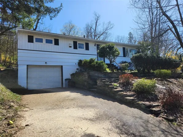 16 Christopher St, Binghamton, NY 13903