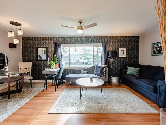 4th image of 124 Buckley Pl