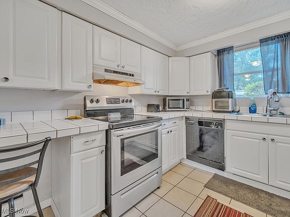 5th image of 716 Regina Dr