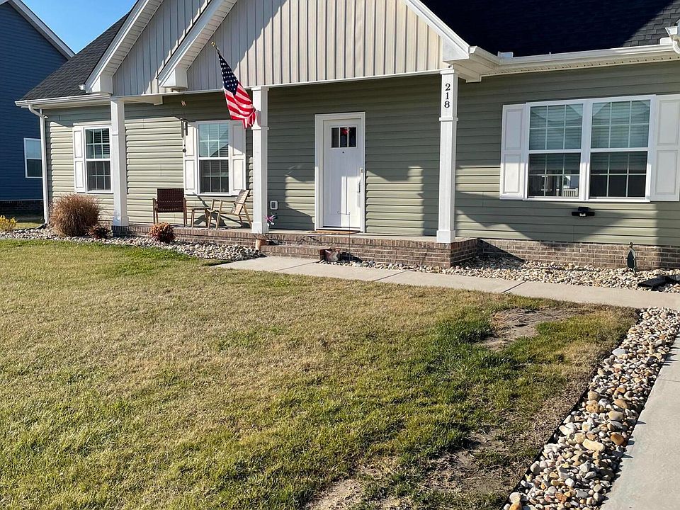 1st image of 218 Pleasant Drive