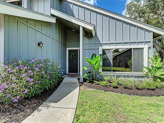 4th image of 3938 Shady Glen Ln #8