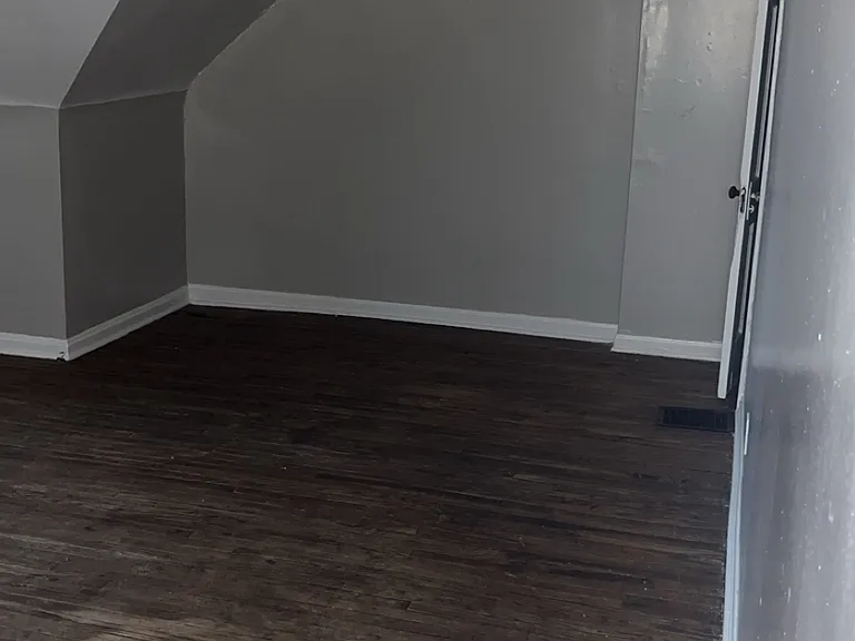 400 Wallace Dr — Photo 8