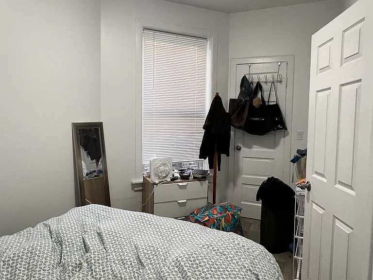 2333 W Superior St #3F — Photo 8