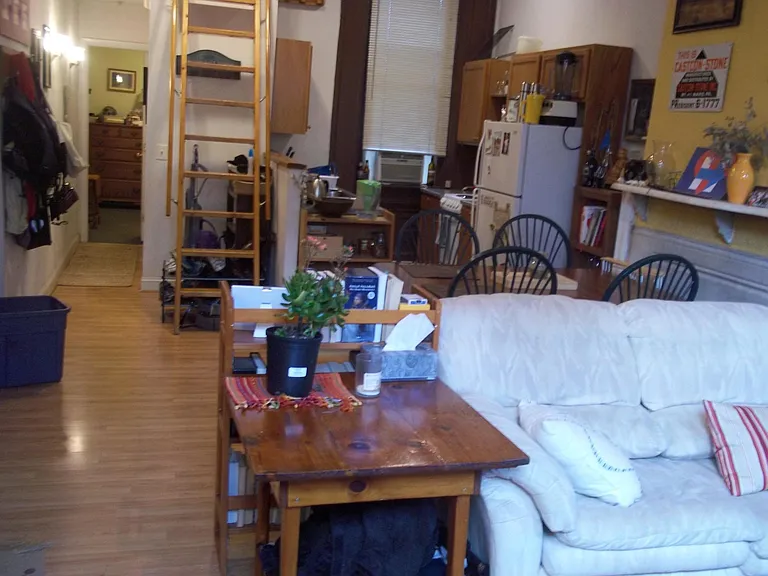 1625 Wallace St #1F — Photo 2