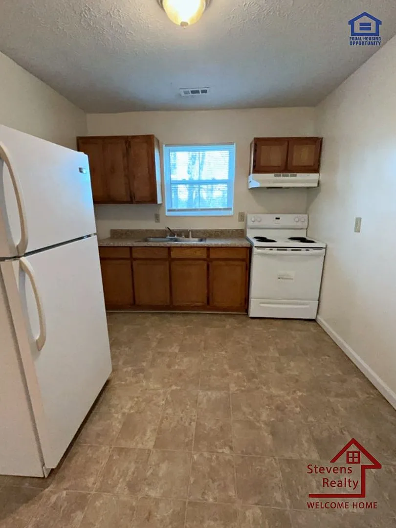 50% Off first months rent! | Country Charm Awaits — Photo 2