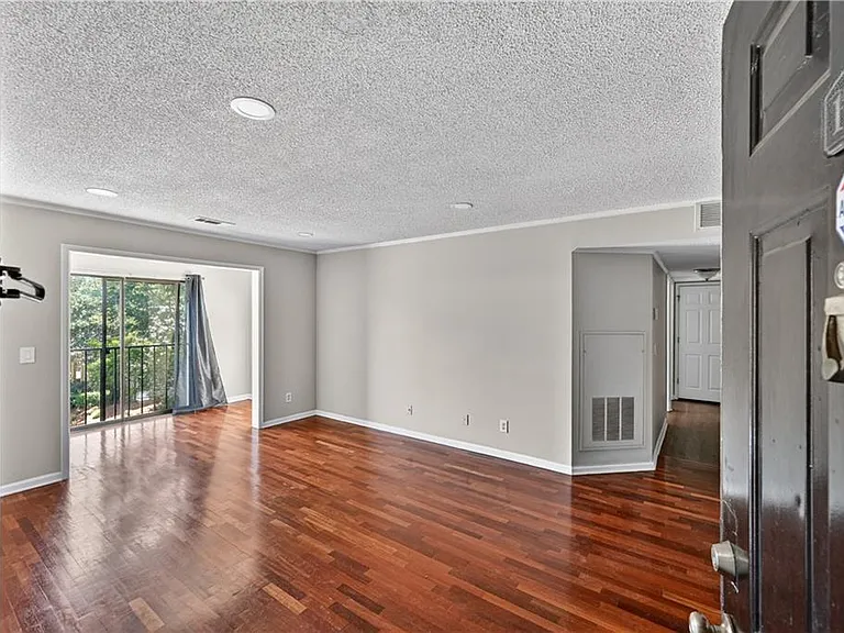 2657 Lenox Rd #H110 — Photo 2