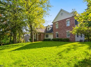 338 Old Short Hills Rd, Short Hills, NJ 07078