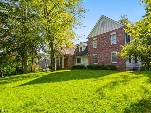 338 Old Short Hills Rd, Millburn Twp., NJ 07078