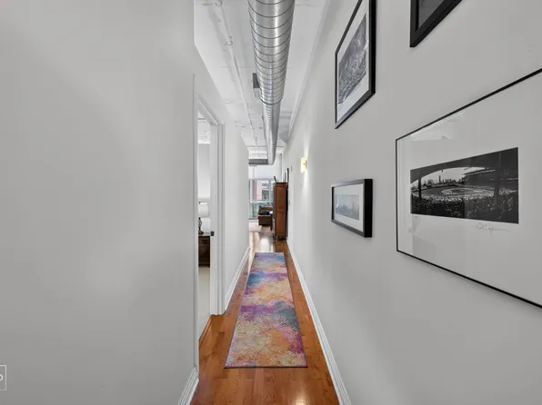 565 W Quincy St, Chicago, IL