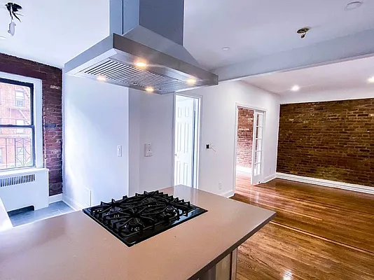 Rented by Voro New York | media 5