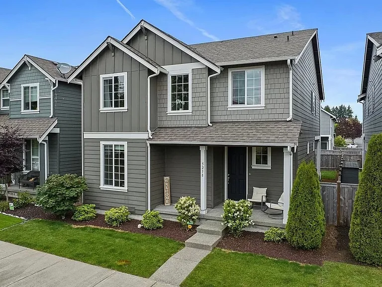 5238 53rd Ave SE — Photo 1