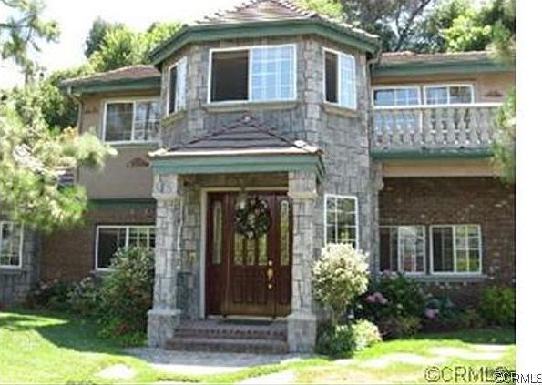 1st image of 2838 E Larkhill Dr