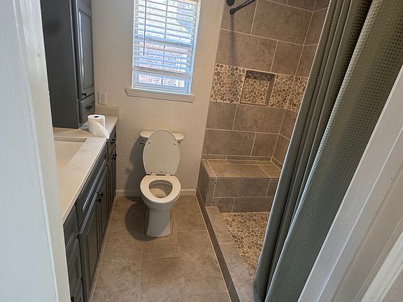 4th image of 3810 Sage Trail Dr
