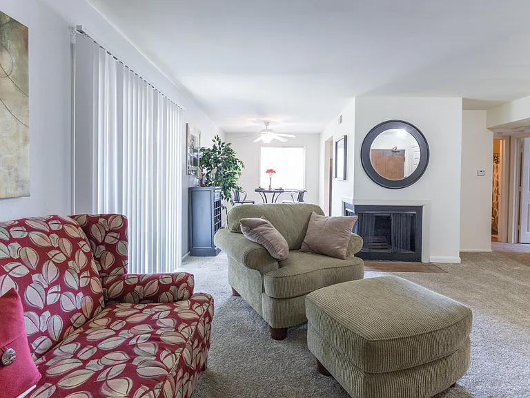 1 Bedroom Living Room Floorplan at Woodbridge of Castleton Apartments