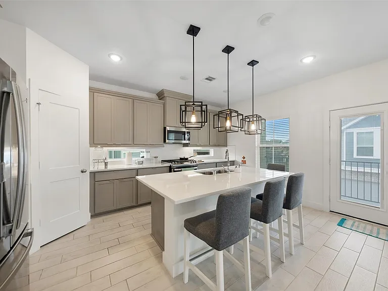 18814 River Overlook Ct — Photo 14