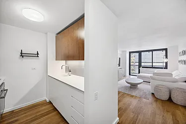 515 East 72nd Street