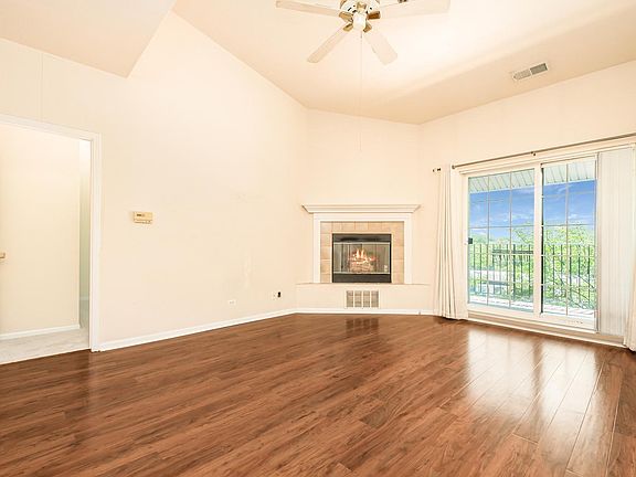 4th image of 75 Hunt Club Dr #312S