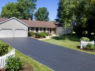 8N882 Hopps Rd, Elgin, IL 60124