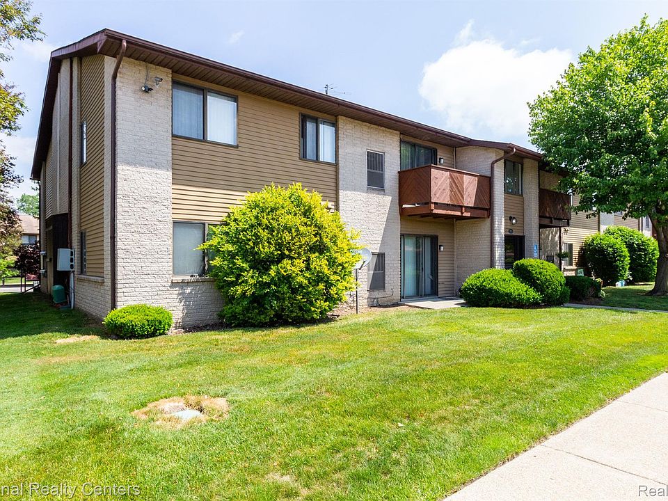 1st image of 7624 Manor Cir APT 103
