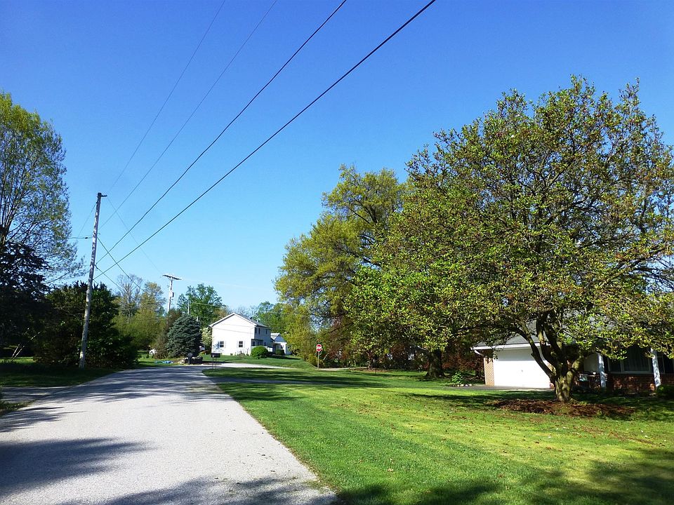 2nd image of 10 Windermere Ct