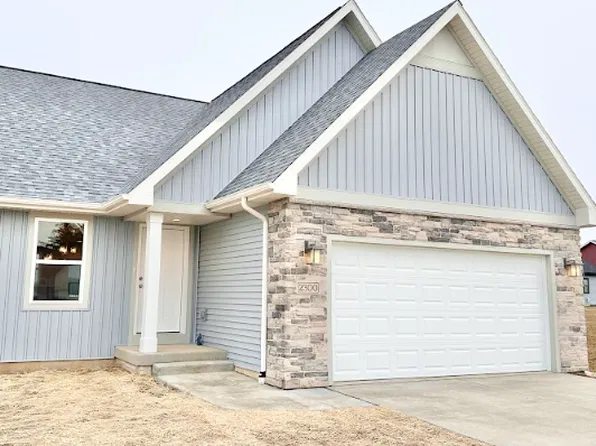349 Lilac Ln, Stoughton, WI 53589