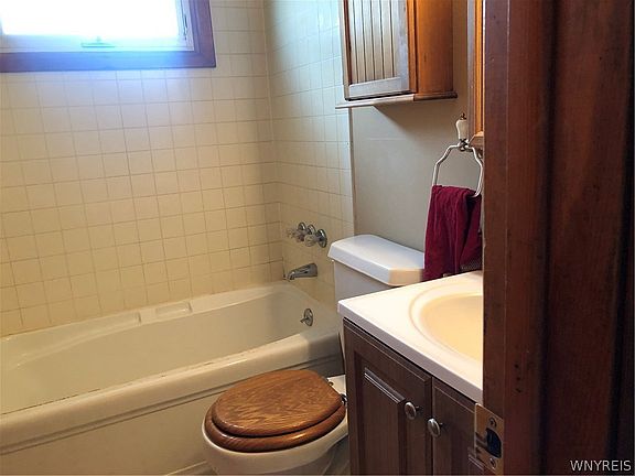 2nd image of 48 Saint Joan Ln