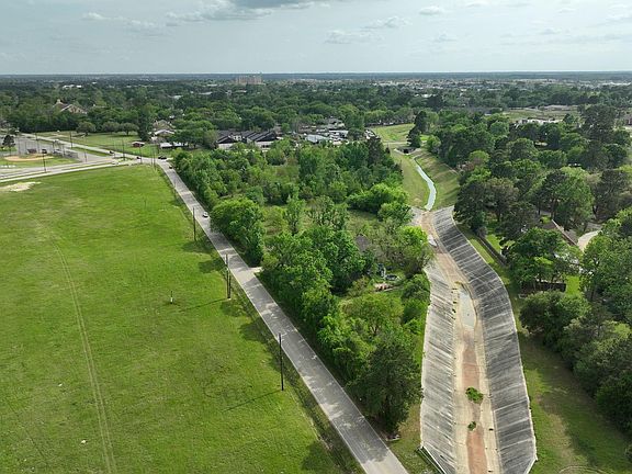 3rd image of 0 E Huffsmith Rd