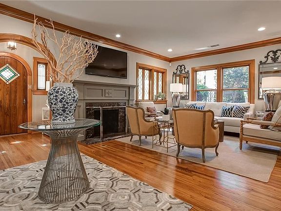 4th image of 3908 Monticello Dr