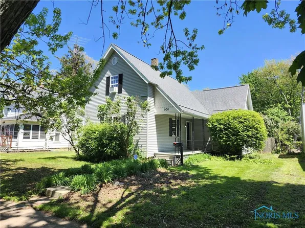 900 Leonard St, Fostoria, OH 44830