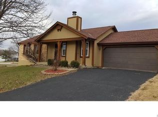 1200 Farm Valley Dr, Saint Peters, MO