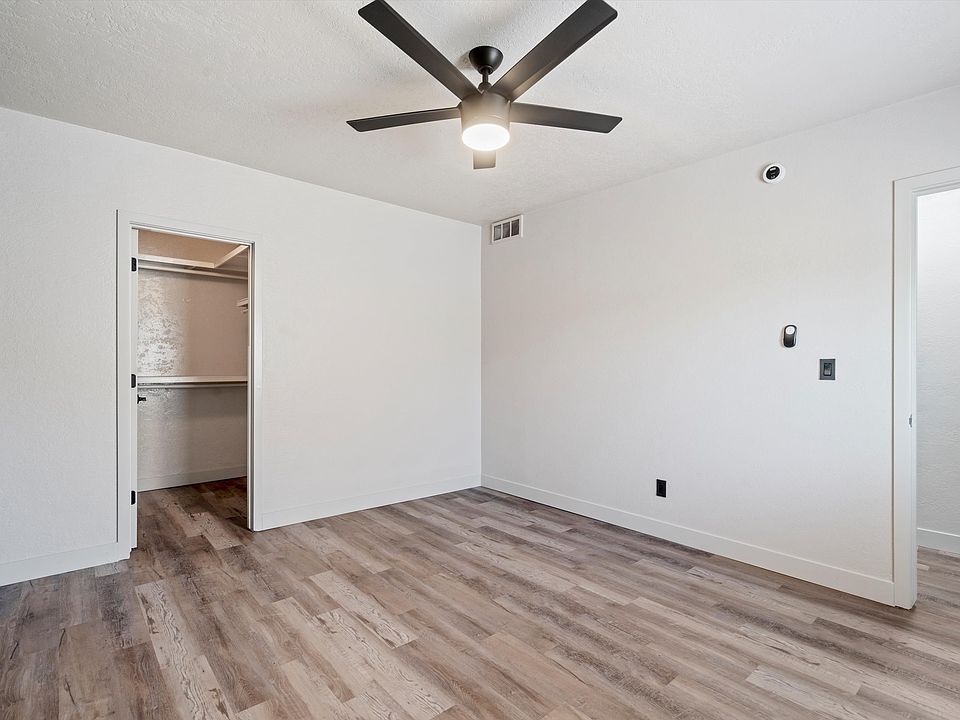 1st image of 18056 N 23rd Ave #6
