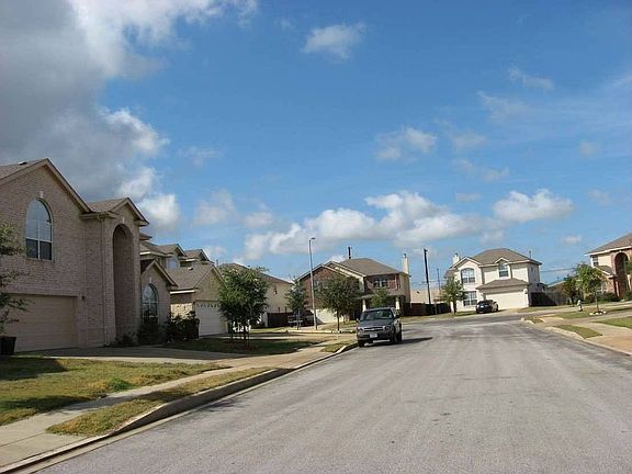 3rd image of 8342 Bordeaux Bay
