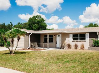 3049 Cable Dr, Holiday, FL 34691