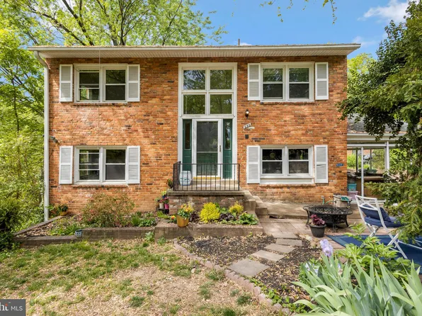 644 S Illinois St, Arlington, VA 22204