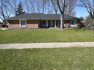 1050 Meridian Meadows Ct, Greenwood, IN 46142