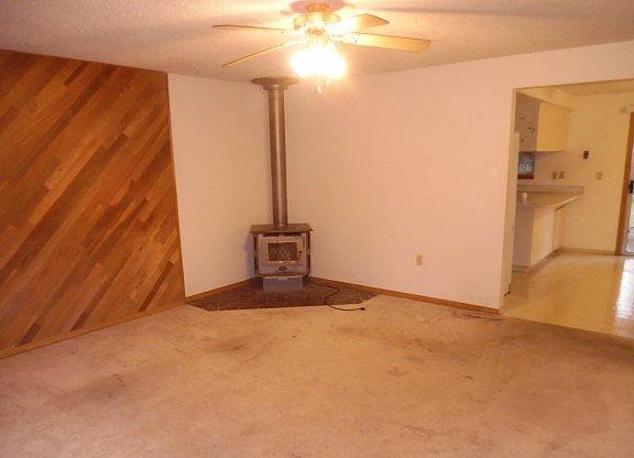 4th image of 12418 144th St E