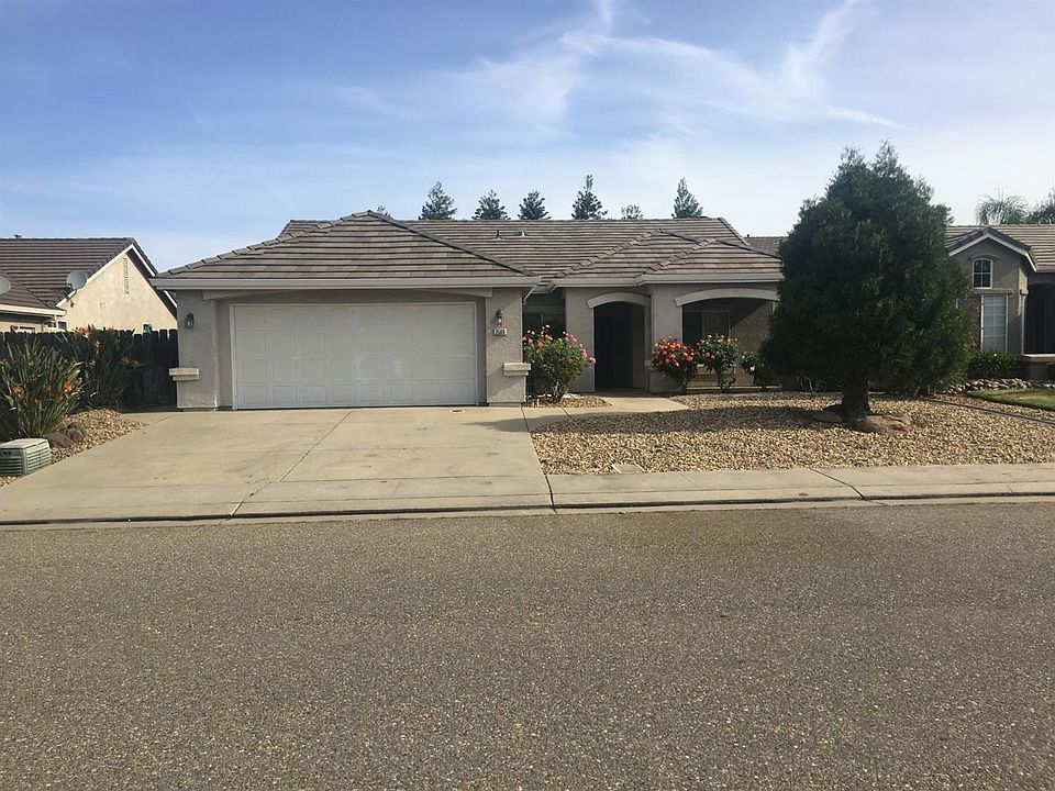 1st image of 2589 Paradise Dr