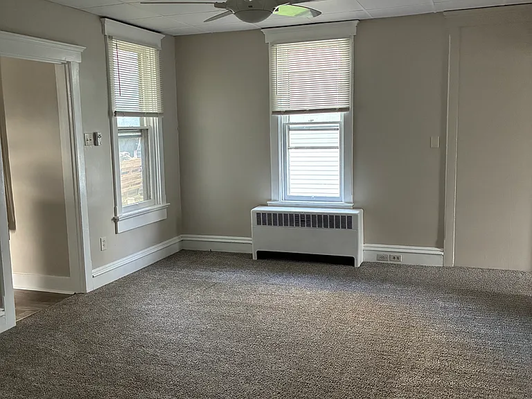 35 W Donegal St #2 — Photo 4