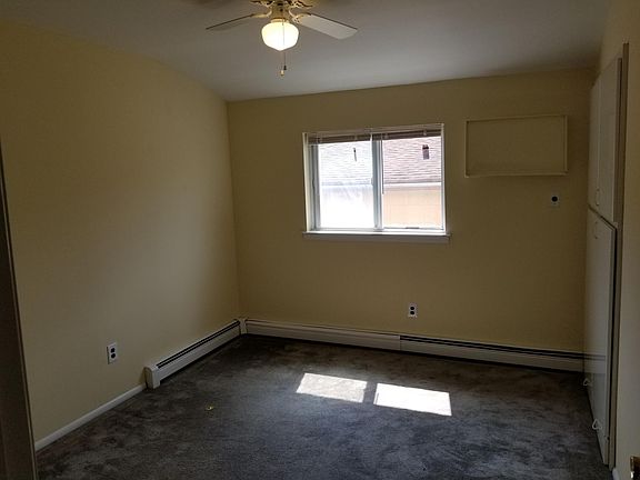 4th image of 317 Brielle Ave