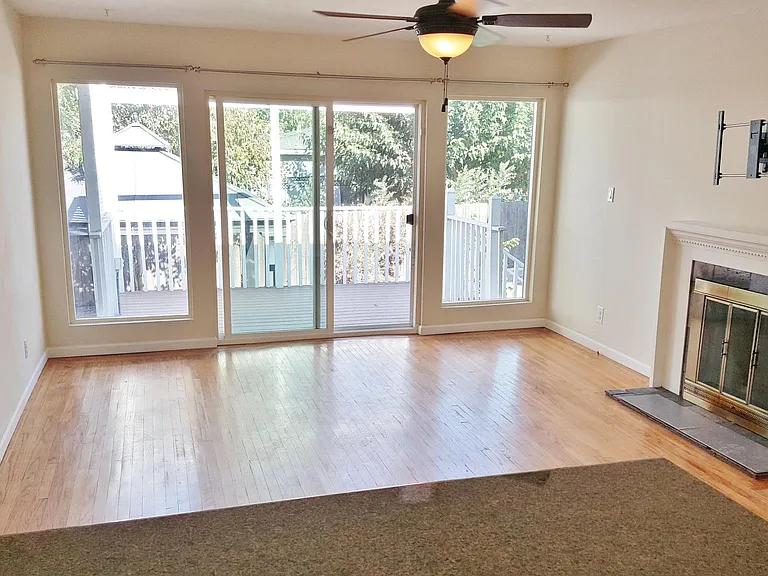 160 Linscheid Dr — Photo 7