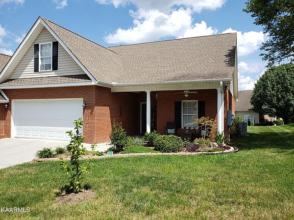 3rd image of 7010 Winter Oaks Way