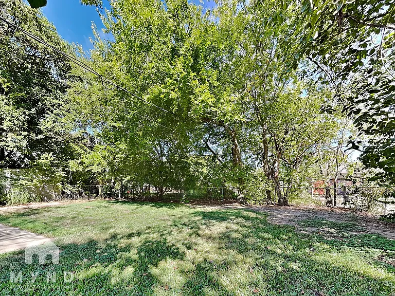 4809 Cedar St — Photo 18