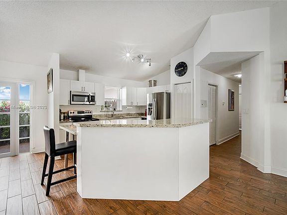5th image of 3070 NW 99th Ct